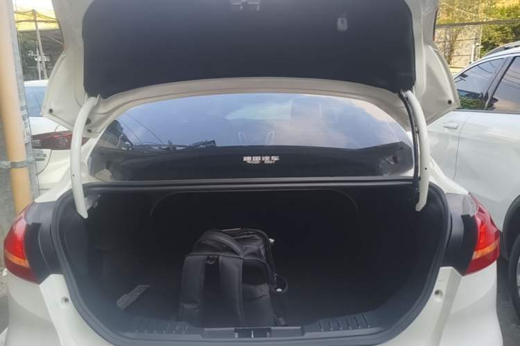 Used Ford Focus 2015 Sedan 1.6L Automatic Trend Model Trunk