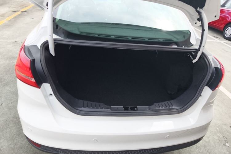 Used Ford Focus 2015 Sedan 1.6L Automatic Trend Model Trunk
