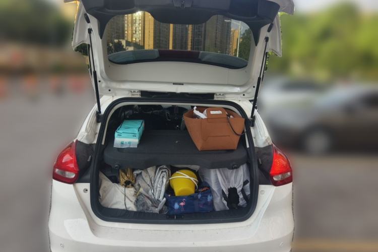 Used Ford Focus 2015 Hatchback 1.6L Automatic Fashion Edition Trunk