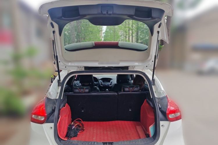 Used Ford Focus 2015 Hatchback EcoBoost 180 Automatic Elite Model Trunk