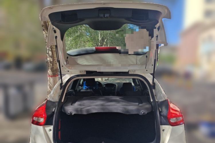 Used Ford Focus 2015 Hatchback 1.6L Automatic Comfort Model Trunk