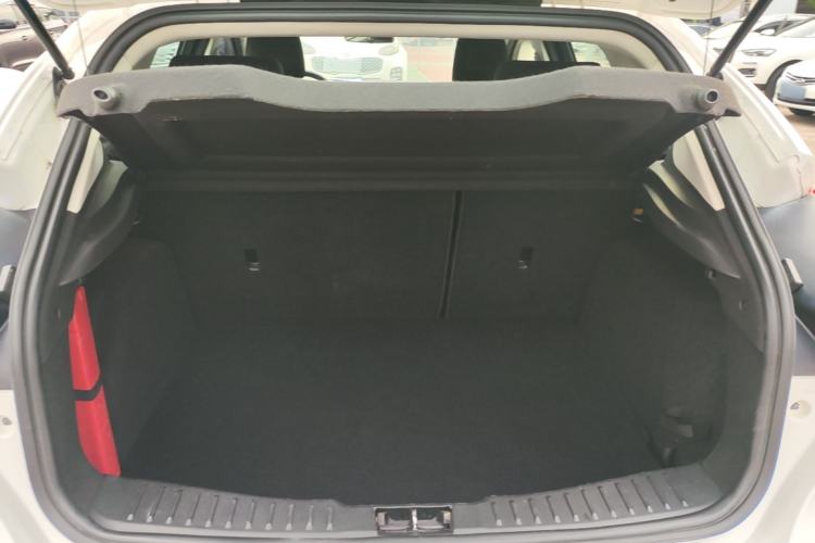Used Ford Focus 2015 Hatchback 1.6L Automatic Comfort Model Trunk