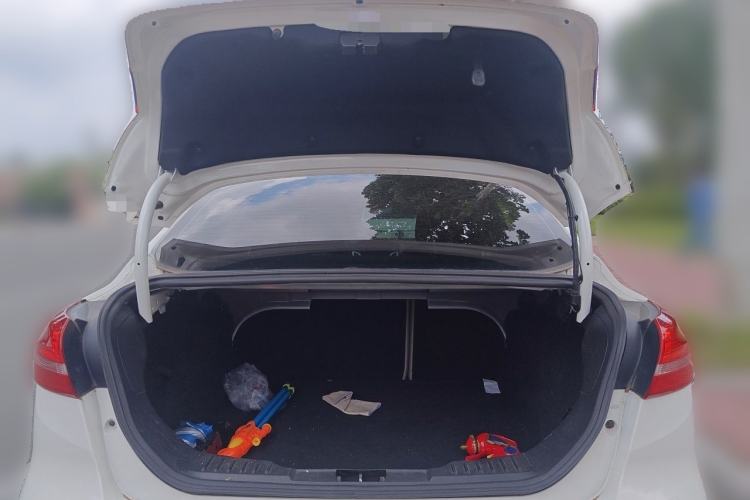 Used Ford Focus 2015 Sedan 1.6L Automatic Comfort Model Trunk