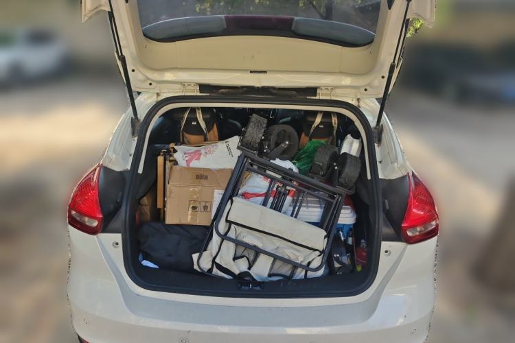 Used Ford Focus 2015 Hatchback EcoBoost 125 Automatic Supreme Style Edition Trunk