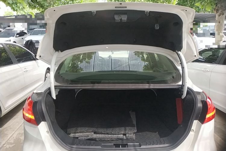 Used Ford Focus 2015 Sedan EcoBoost 180 Automatic Elite Model Trunk