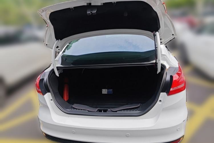 Used Ford Focus 2015 Sedan 1.6L Automatic Trend Model Trunk