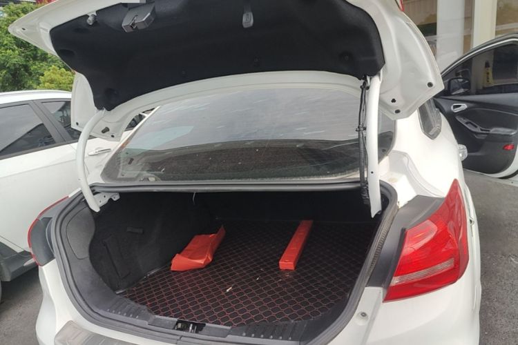 Used Ford Focus 2015 Sedan 1.6L Automatic Trend Model Trunk