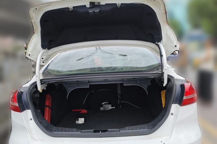 Used Ford Focus 2015 Sedan 1.6L Manual Comfort Model Trunk