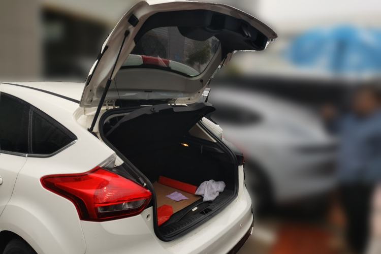 Used Ford Focus 2015 Hatchback EcoBoost 180 Automatic Elite Model Trunk