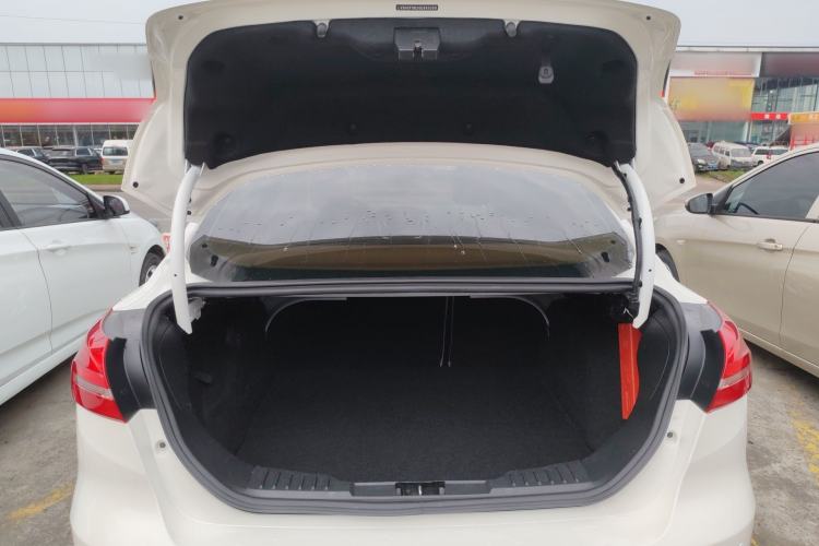 Used Ford Focus 2015 Sedan 1.6L Automatic Comfort Model Trunk