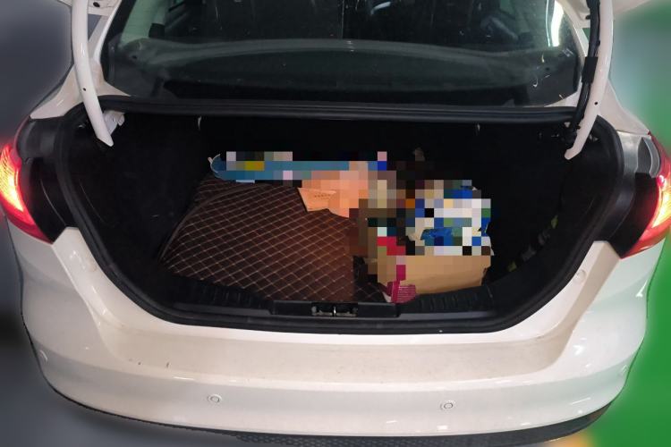 Used Ford Focus 2015 Sedan 1.6L Manual Fashion Edition Trunk