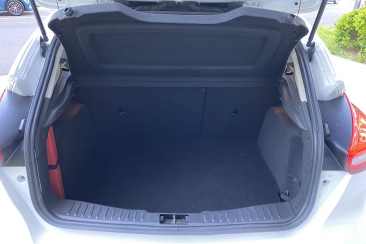 Used Ford Focus 2015 Hatchback 1.6L Manual Fashion Edition Trunk
