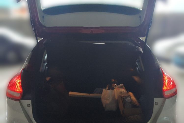 Used Ford Focus 2015 Hatchback 1.6L Automatic Comfort Model Trunk