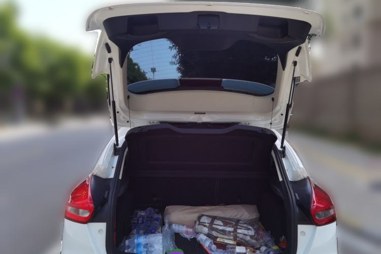 Used Ford Focus 2015 Hatchback 1.6L Automatic Fashion Edition Trunk