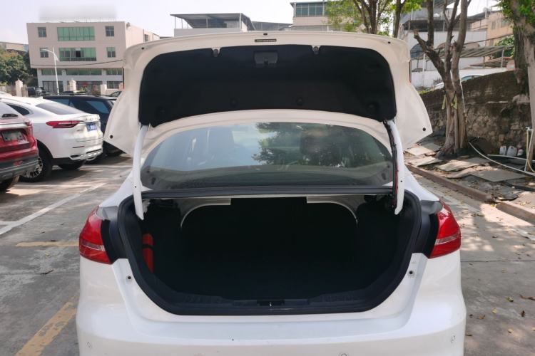 Used Ford Focus 2015 Sedan EcoBoost 125 Automatic Supreme Style Edition Trunk