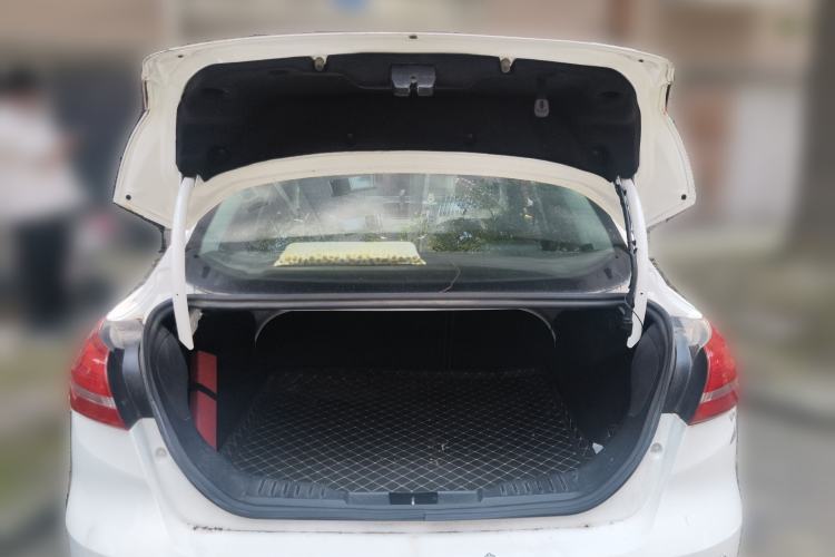 Used Ford Focus 2015 Sedan EcoBoost 125 Manual – Ultra-Style Edition Trunk