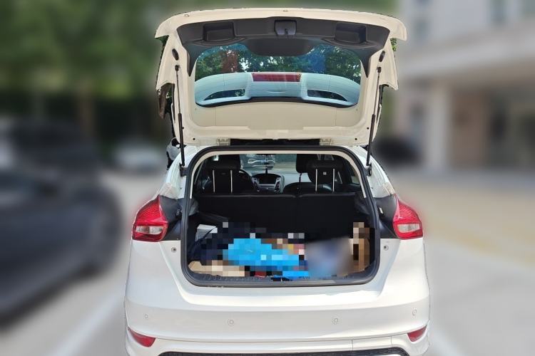 Used Ford Focus 2015 Hatchback EcoBoost 180 Automatic Elite Model Trunk