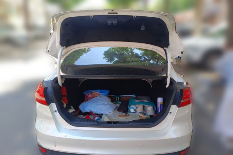 Used Ford Focus 2015 Sedan EcoBoost 125 Automatic Supreme Style Edition Trunk