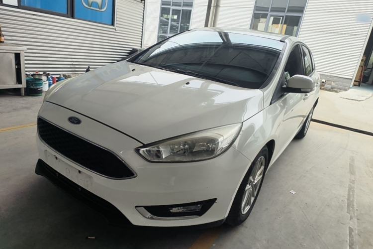 Used Ford Focus 2015 Hatchback EcoBoost 125 Automatic Supreme Style Edition Guazi used car, China used car export, Used car for sale, Used  cars, Cheapest cars for sale