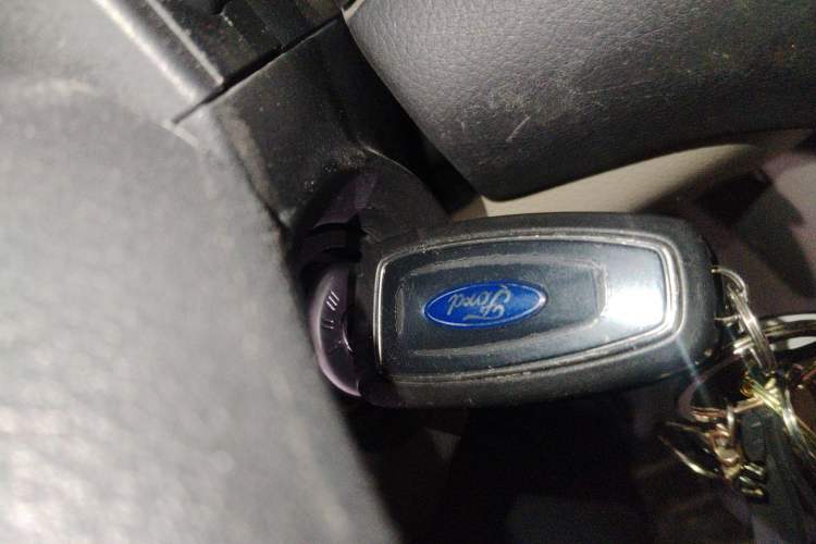 Used Ford Focus 2015 Sedan 1.6L Automatic Comfort Model Vehicle Key