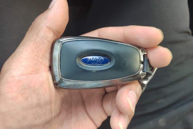 Used Ford Focus 2015 Hatchback 1.6L Manual Comfort Edition Vehicle Key