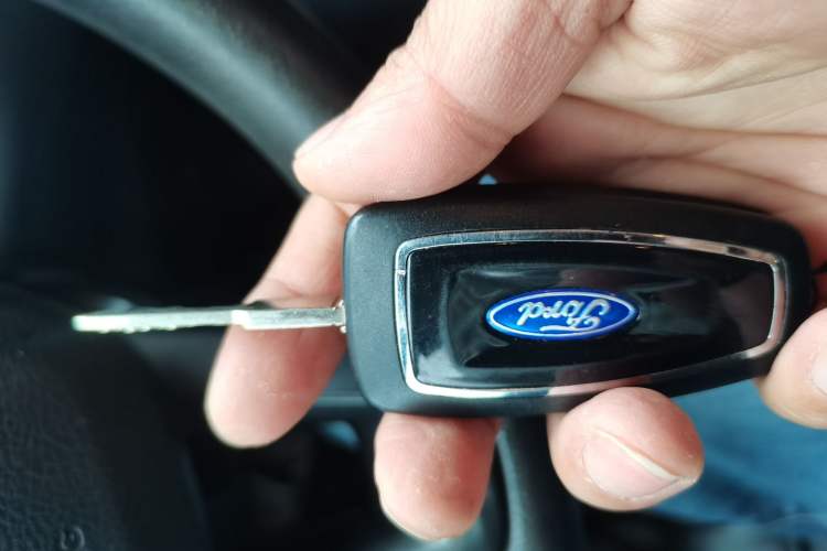 Used Ford Focus 2015 Hatchback 1.6L Automatic Comfort Model Vehicle Key