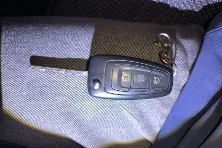 Used Ford Focus 2015 Hatchback 1.6L Automatic Fashion Edition Vehicle Key