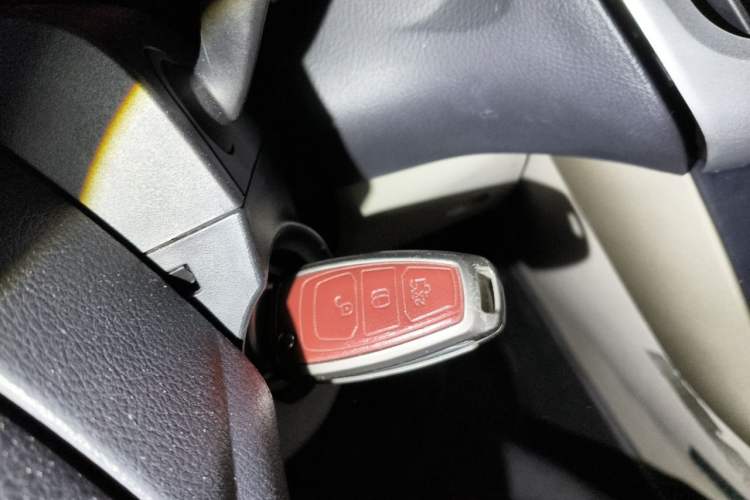 Used Ford Focus 2015 Sedan 1.6L Automatic Comfort Model Vehicle Key