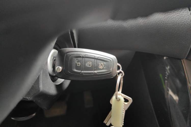 Used Ford Focus 2015 Sedan 1.6L Automatic Trend Model Vehicle Key