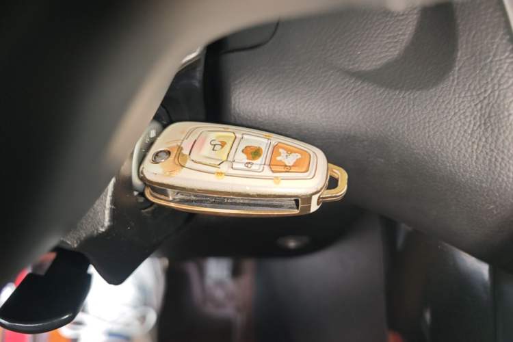 Used Ford Focus 2015 Hatchback 1.6L Automatic Fashion Edition Vehicle Key