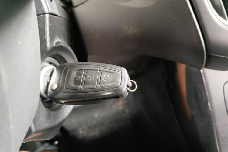 Used Ford Focus 2015 Sedan EcoBoost 180 Automatic Elite Model Vehicle Key