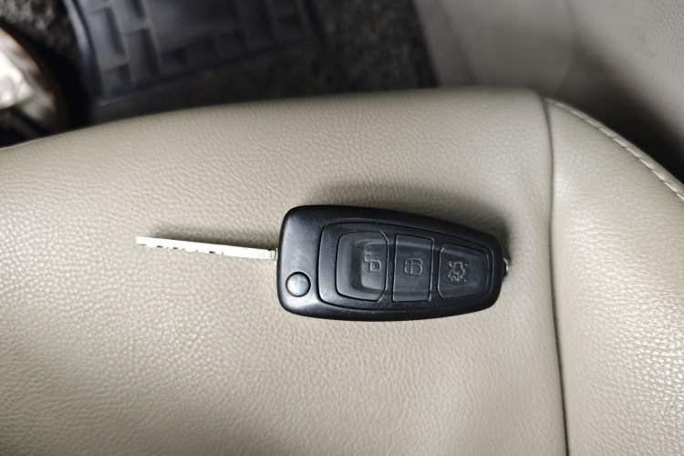 Used Ford Focus 2015 Sedan 1.6L Automatic Comfort Model Vehicle Key