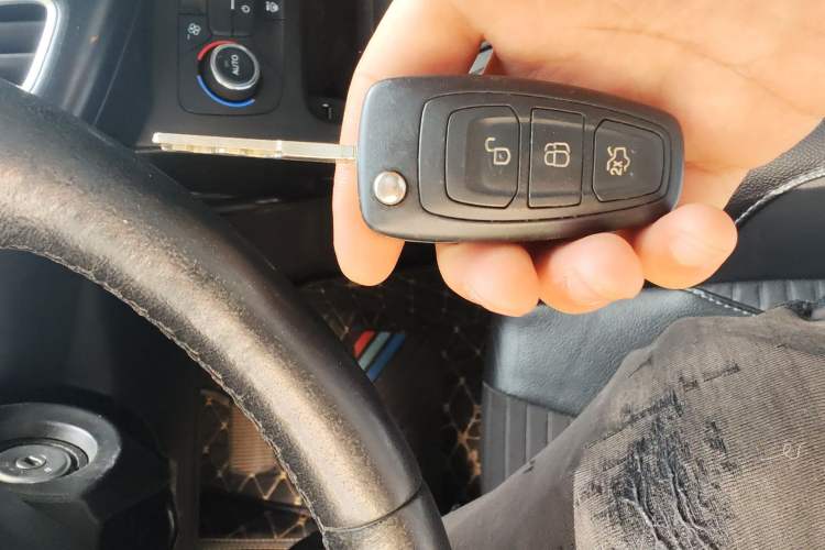 Used Ford Focus 2015 Sedan 1.6L Automatic Trend Model Vehicle Key