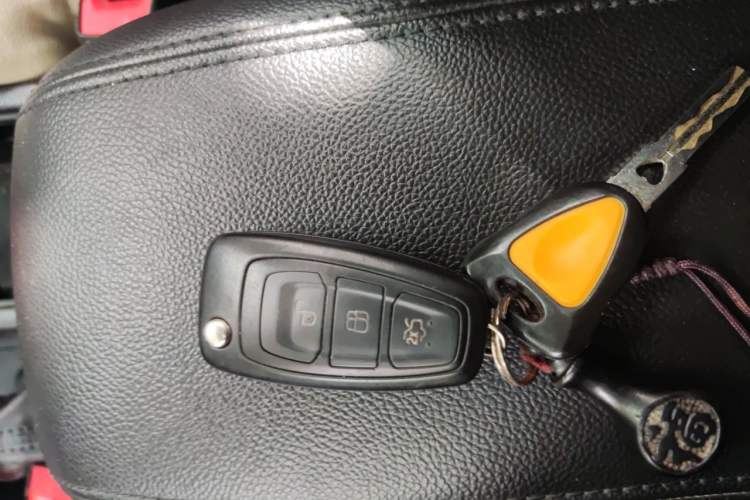 Used Ford Focus 2015 Sedan 1.6L Automatic Trend Model Vehicle Key
