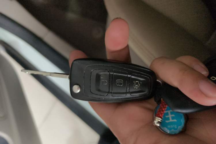 Used Ford Focus 2015 Sedan 1.6L Automatic Comfort Model Vehicle Key