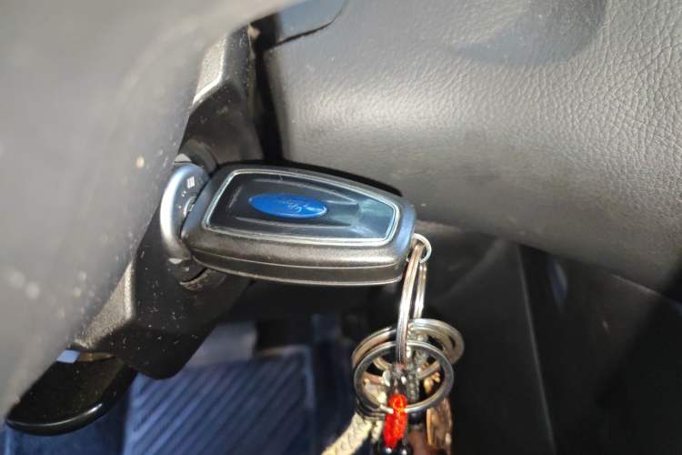 Used Ford Focus 2015 Hatchback EcoBoost 180 Automatic Elite Model Vehicle Key