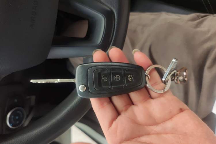 Used Ford Focus 2015 Hatchback 1.6L Automatic Comfort Model Vehicle Key