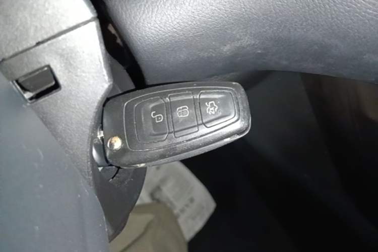 Used Ford Focus 2015 Sedan 1.6L Automatic Trend Model Vehicle Key