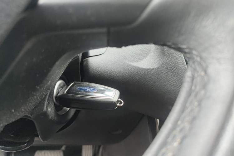 Used Ford Focus 2015 Sedan EcoBoost 180 Automatic Elite Model Vehicle Key