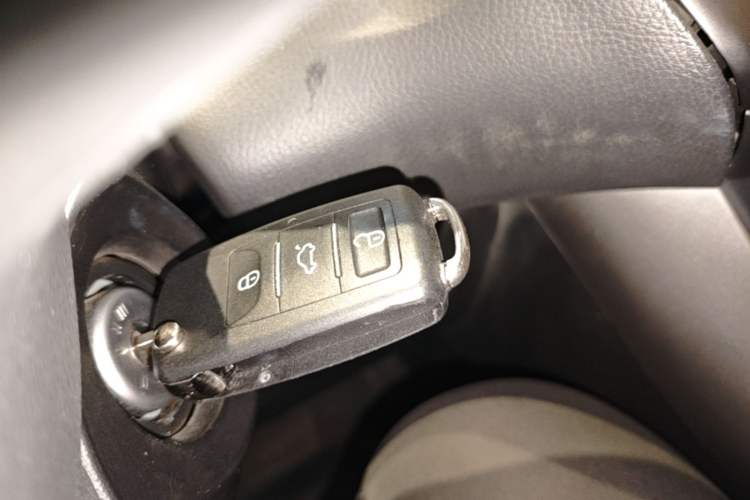 Used Ford Focus 2015 Hatchback 1.6L Automatic Comfort Model Vehicle Key