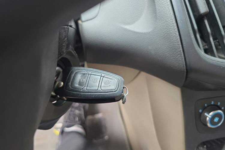 Used Ford Focus 2015 Sedan 1.6L Automatic Comfort Model Vehicle Key