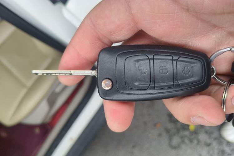 Used Ford Focus 2015 Sedan 1.6L Automatic Comfort Model Vehicle Key