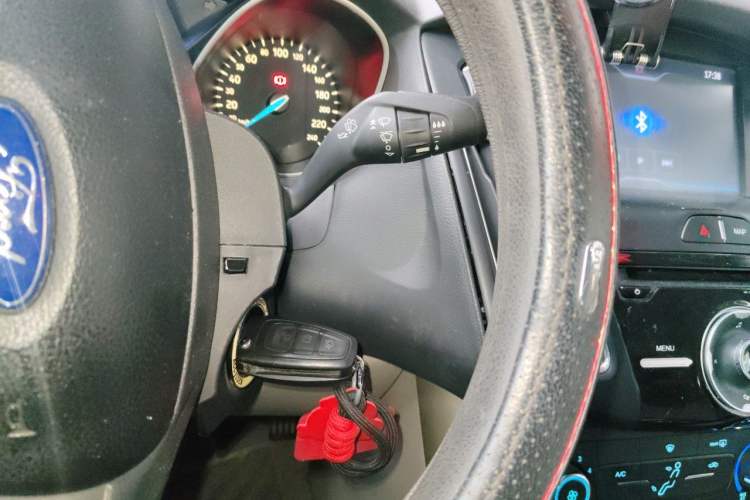Used Ford Focus 2015 Sedan 1.6L Automatic Comfort Model Vehicle Key