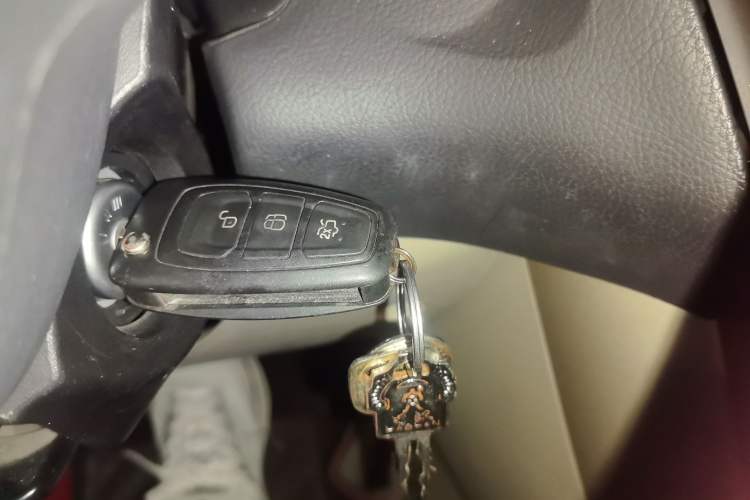 Used Ford Focus 2015 Sedan 1.6L Automatic Comfort Model Vehicle Key