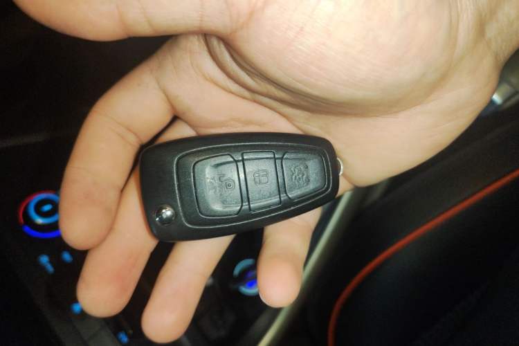 Used Ford Focus 2015 Sedan 1.6L Automatic Comfort Model Vehicle Key
