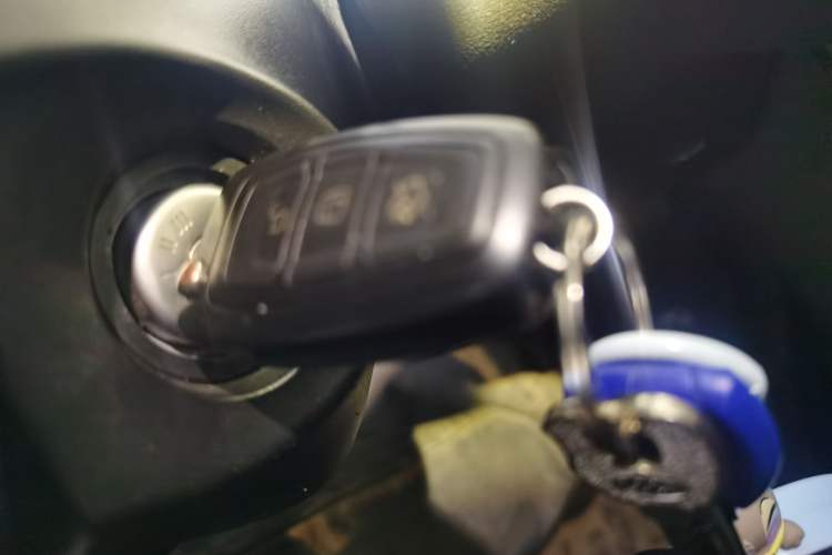 Used Ford Focus 2015 Sedan EcoBoost 180 Automatic Elite Model Vehicle Key
