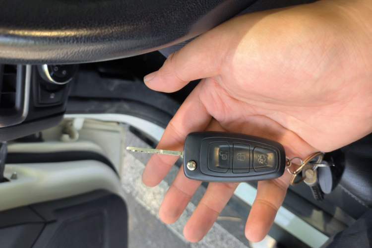 Used Ford Focus 2015 Hatchback 1.6L Automatic Fashion Edition Vehicle Key
