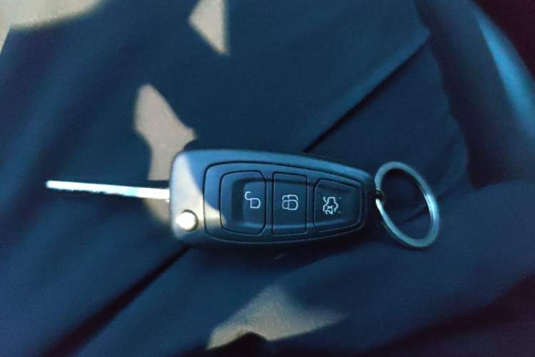 Used Ford Focus 2015 Hatchback EcoBoost 125 Automatic Supreme Style Edition Vehicle Key