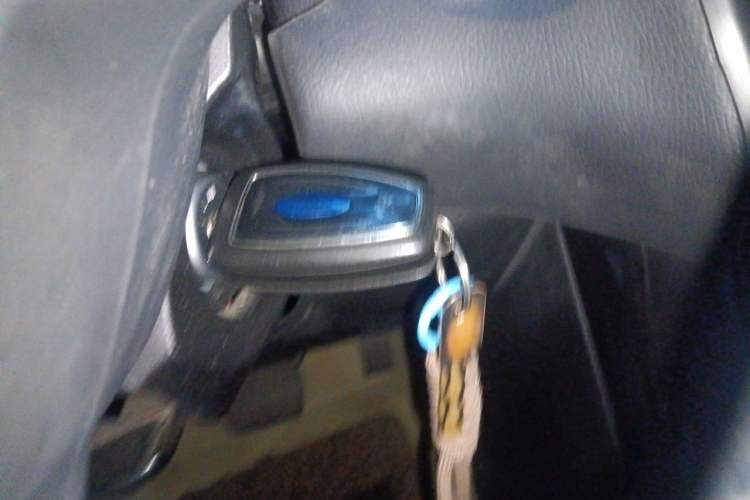 Used Ford Focus 2015 Hatchback 1.6L Automatic Fashion Edition Vehicle Key