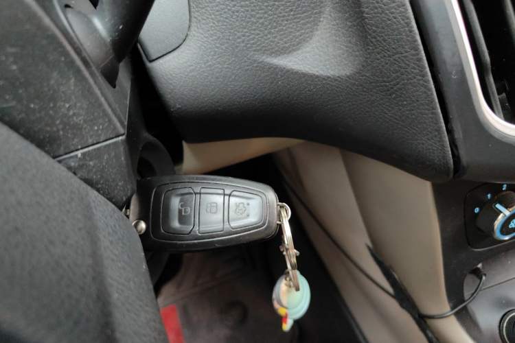 Used Ford Focus 2015 Sedan 1.6L Automatic Comfort Model Vehicle Key
